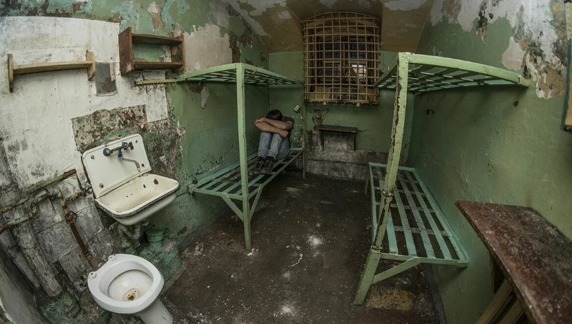 В России отключают отопление в тюрьмах, чтобы заключенные шли на войну